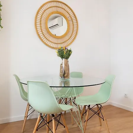 Charming 1 Bedroom W/ Terrace Near Belem דירה